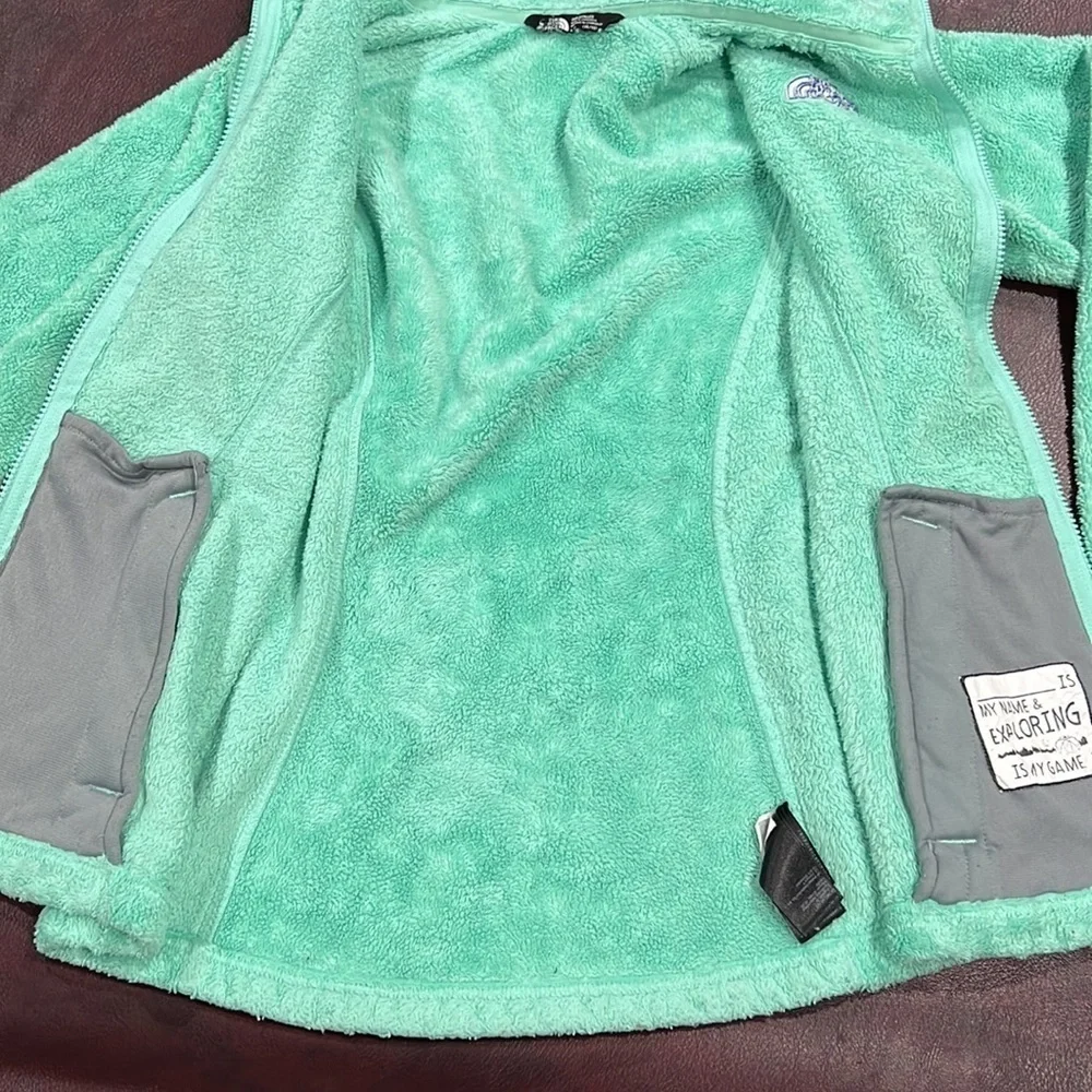 The North Face Girls Turquoise Plush Furry Fleece Zip Up Jacket - Size LG 14/16